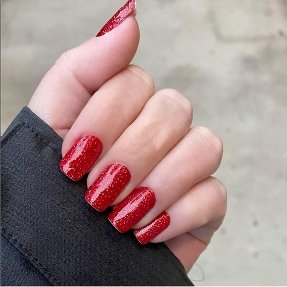 *Retired* Color Street: A-Lister | Red Glitter Gold Classic Sparkle Christmas - Picture 8 of 15